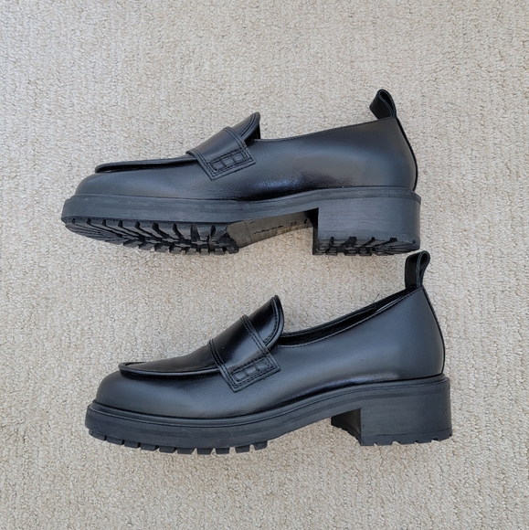 Aeyde chunky black loafer - Picture 2 of 10